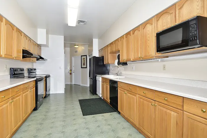 Heritage Village Mobile Home Community Picture 6