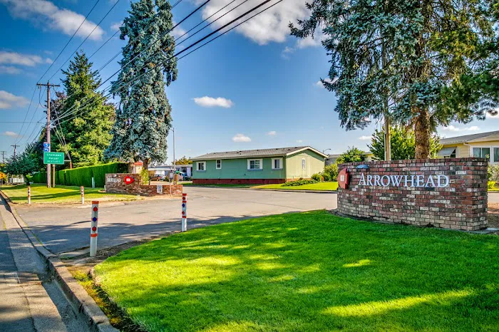 Arrowhead Mobile Home Park Picture 7