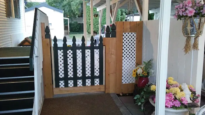 Starlite Mobile Village Picture 2