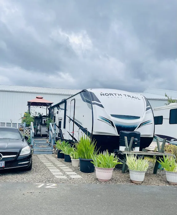 Salem Estates RV Park & Storage Picture 4