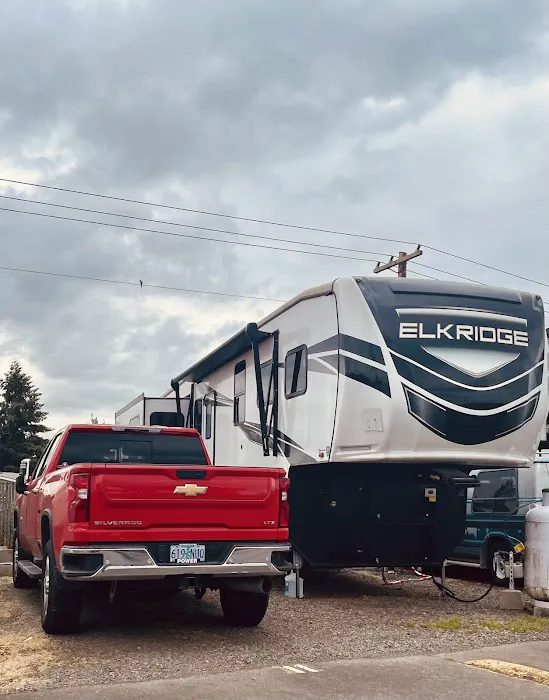 Salem Estates RV Park & Storage Picture 7