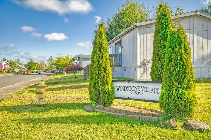 Windstone Village Picture 1