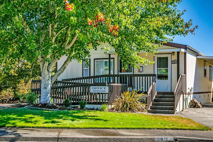 Windstone Village Picture 3