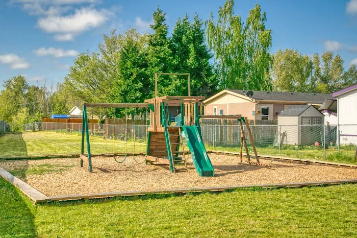 Windstone Village Picture 4