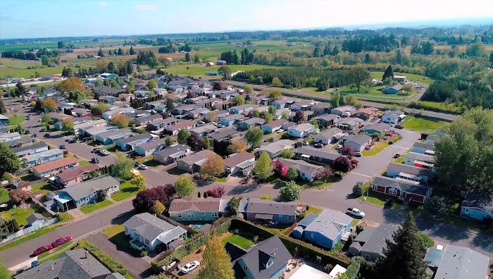 Windstone Village Picture 8