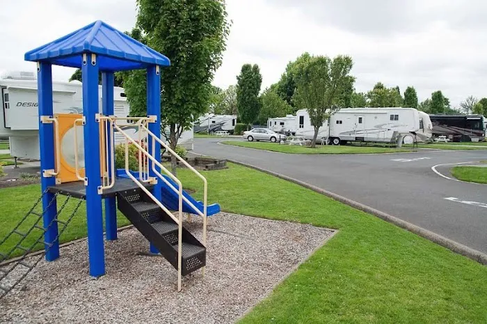 Phoenix RV Park & Storage Picture 7