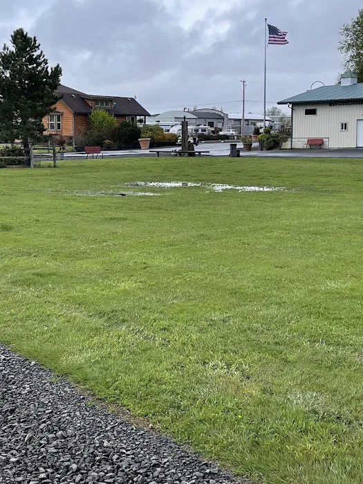 Lewis & Clark Golf & RV Park Picture 8