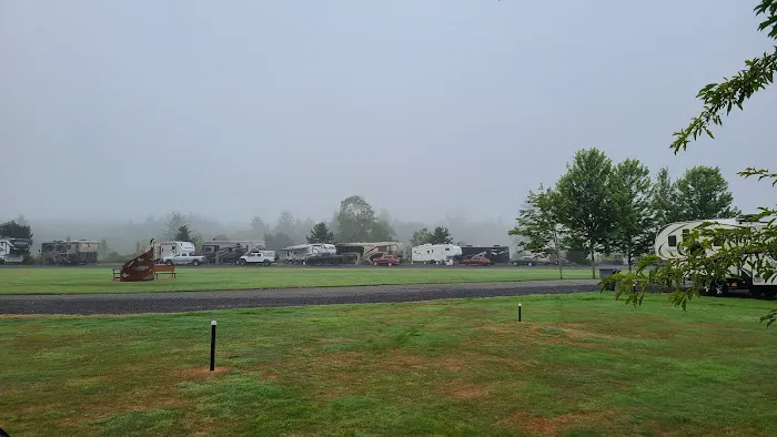 Lewis & Clark Golf & RV Park Picture 2