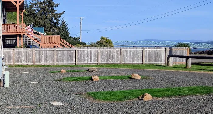 RV Park At The Bridge Picture 3