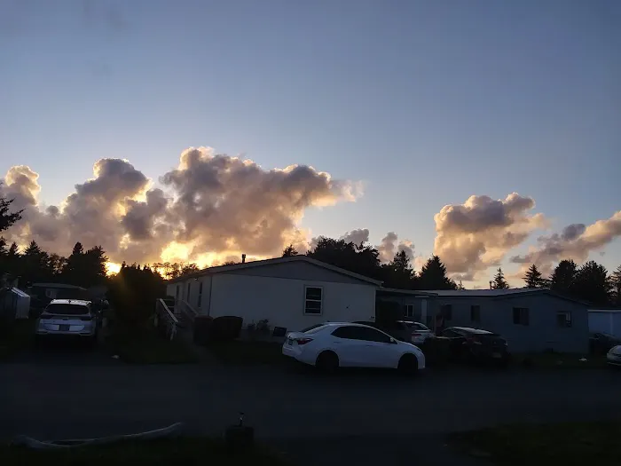 Alder Manor Mobile Home Park Picture 8