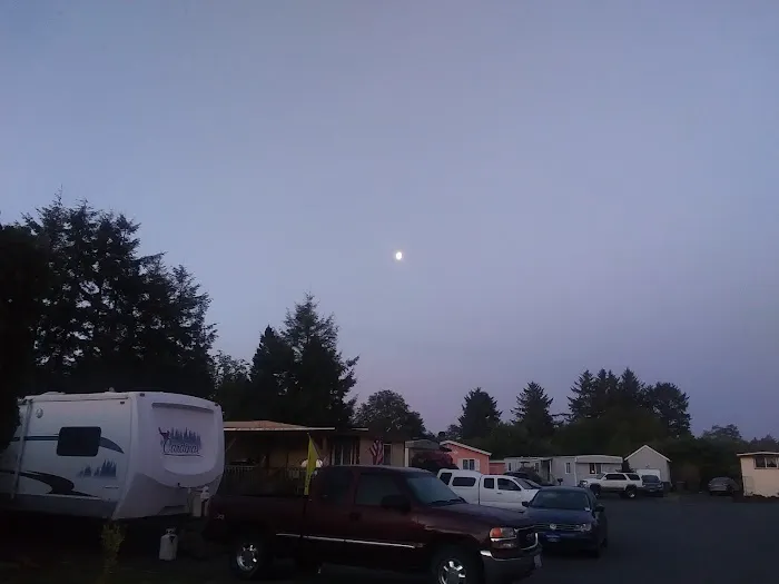 Alder Manor Mobile Home Park Picture 1