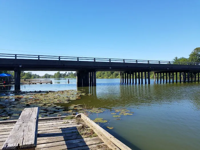 Sunset Lake Campground & RV Park Picture 1