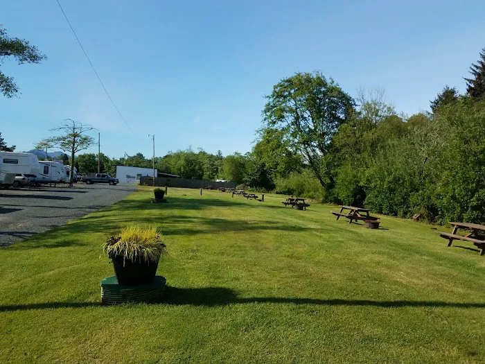 Bud's RV Park & Grocery Picture 10