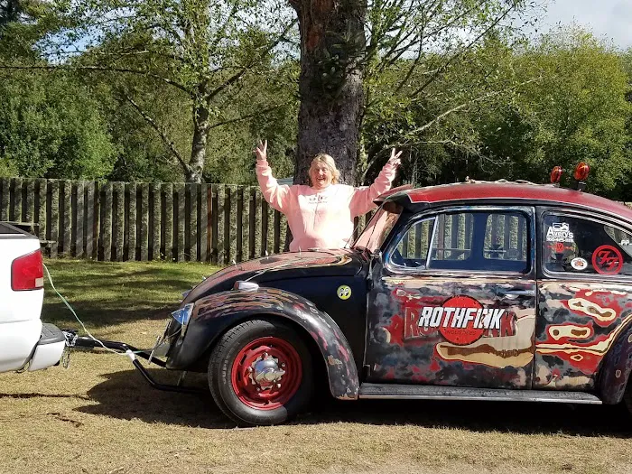 KM Resorts - Columbia Shores RV Resort Picture 9