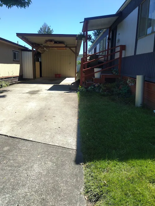 Country Haven Mobile Home Park Picture 3