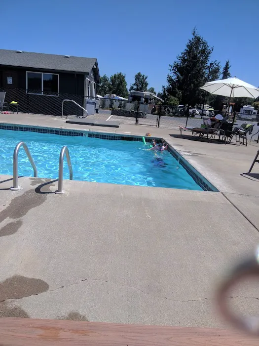 Willamette Wine Country RV Park Picture 7