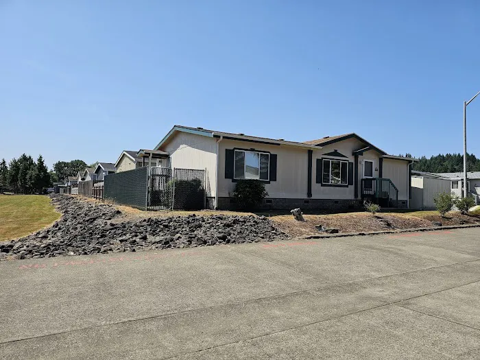 Hunters Walk Manufactured Home Comm Picture 1