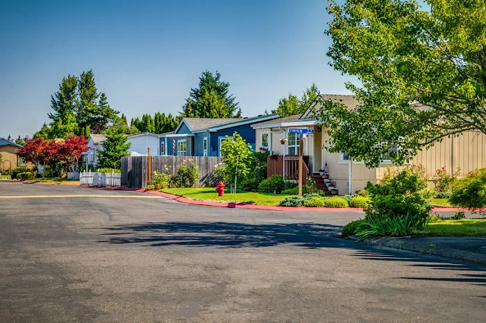 Briarwood Estates Picture 8