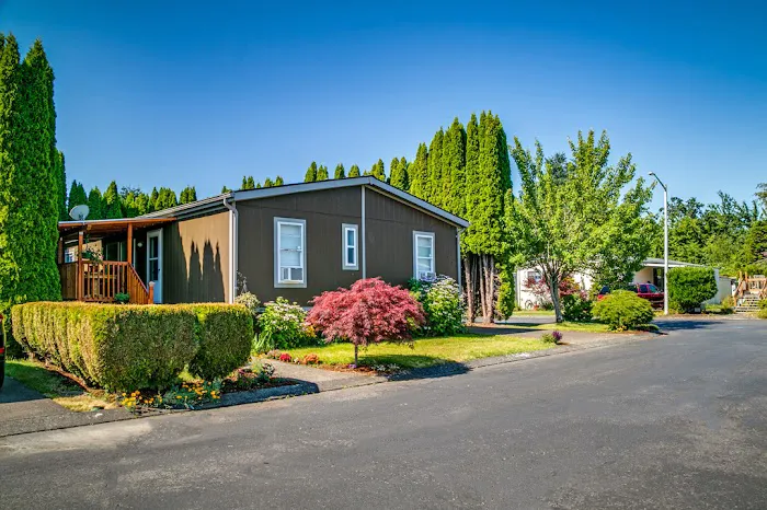 Briarwood Estates Picture 5