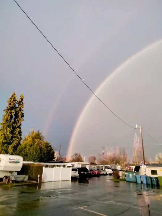 Salem Mobile Home & RV Park Picture 8