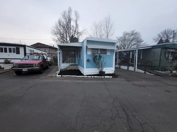 Center Street Mobile Park Picture 2