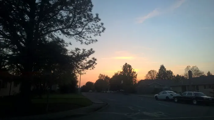 Center Street Mobile Park Picture 8