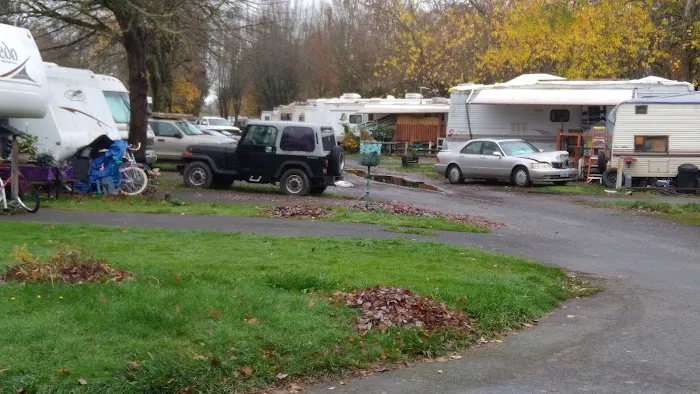 Salem Campground & RV Park Picture 7