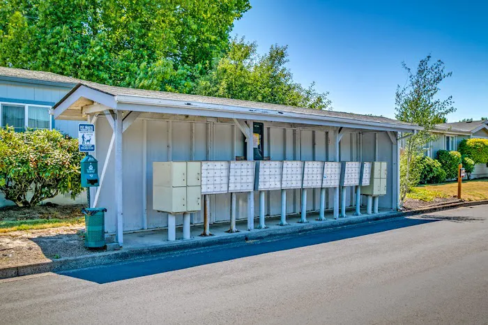 Heidi Manor Picture 2