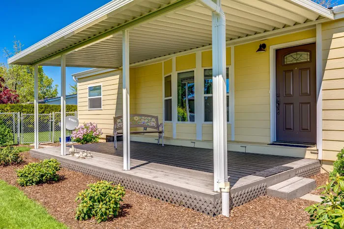 Heidi Manor Picture 9