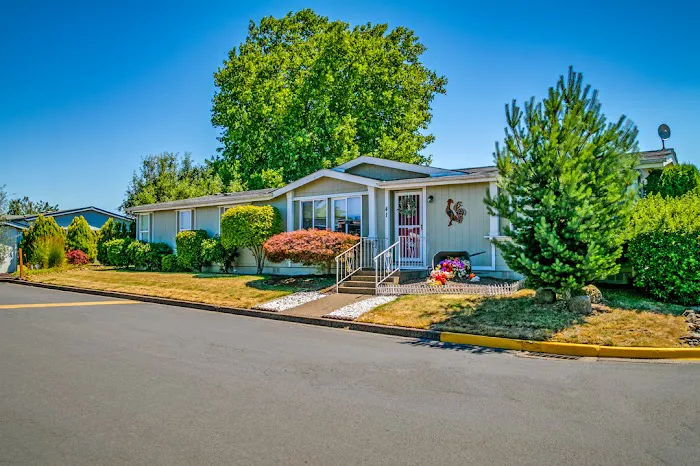 Heidi Manor Picture 1