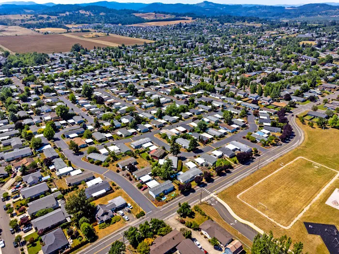 Heidi Manor Picture 6