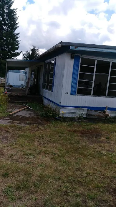 Skookumchuck Mobile Manor Picture 3