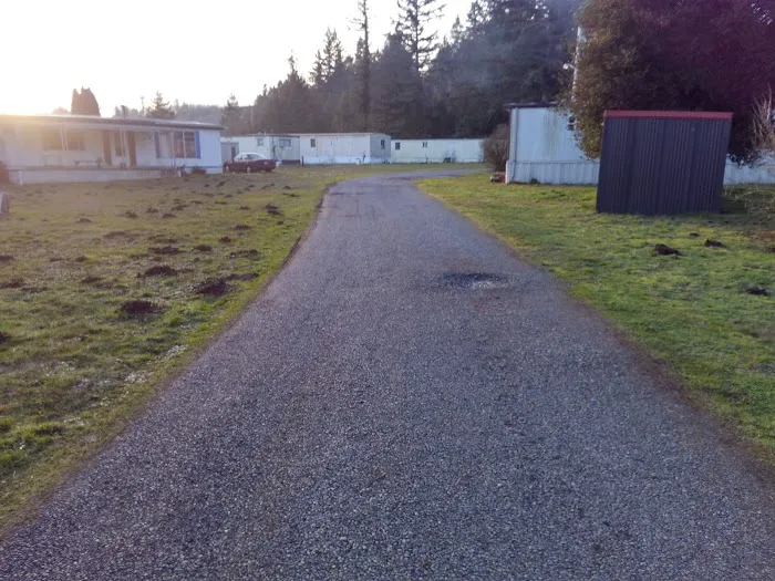 Skookumchuck Mobile Manor Picture 6