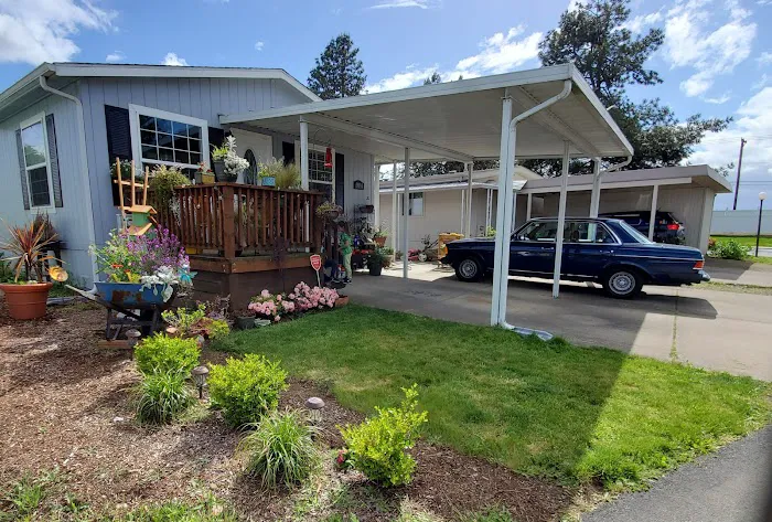 Lakeside Village Mobile Home Community Picture 1