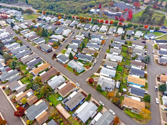 Oak Pointe Estates Picture 5