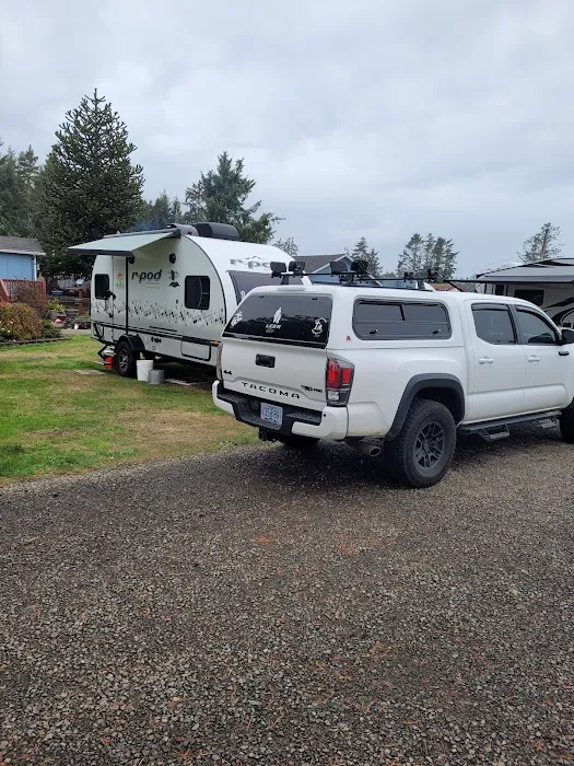 Ocean Bay Mobile & RV Park Picture 4