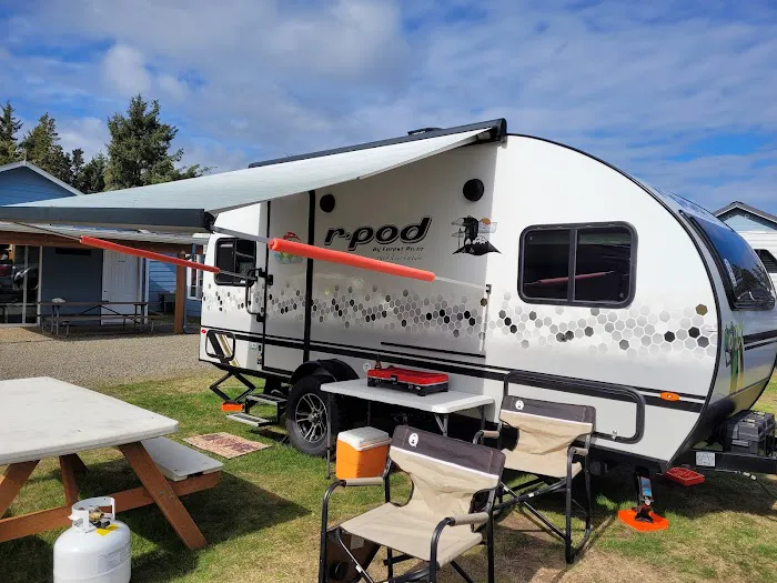 Ocean Bay Mobile & RV Park Picture 7