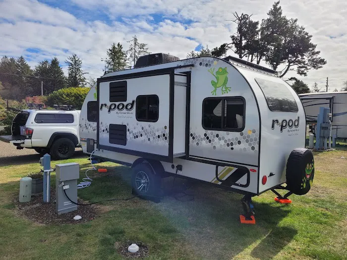 Ocean Bay Mobile & RV Park Picture 8