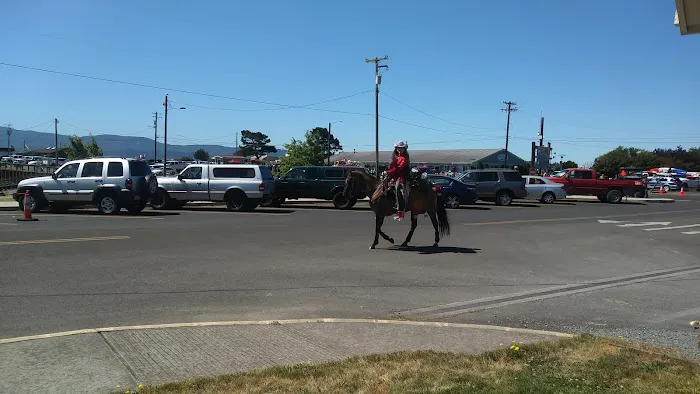 Port Of Garibaldi RV Park Picture 9