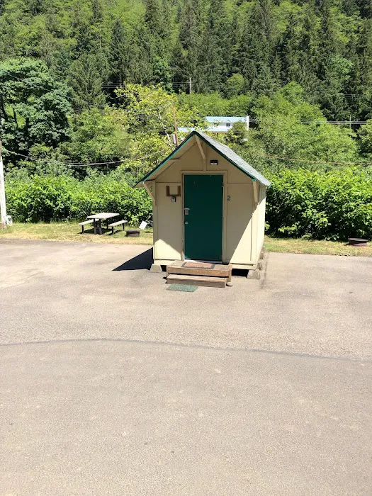 Misty River RV Park and Glamping Picture 9