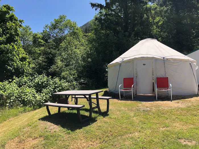 Misty River RV Park and Glamping Picture 8