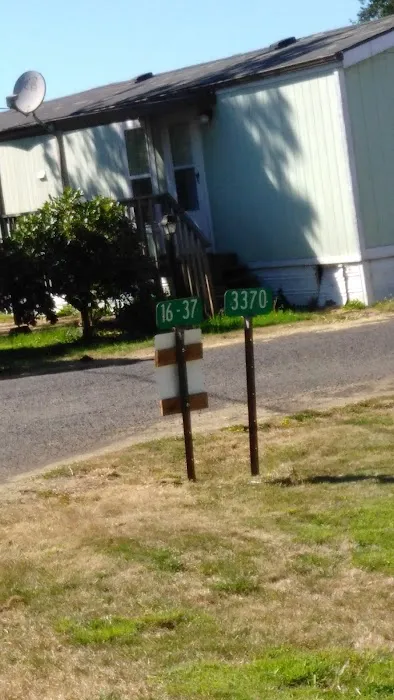 Trask River Mobile Home Park Picture 5