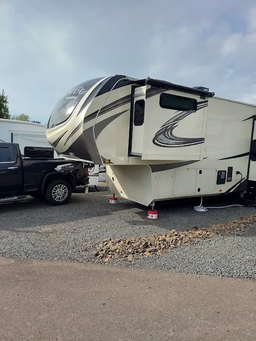 Emerald Valley RV Park Picture 6