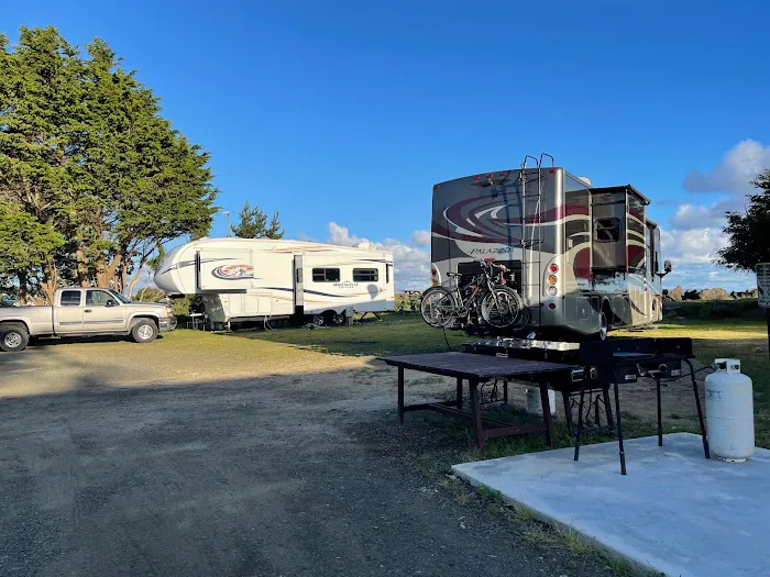 Bayshore RV Park & Guest Suites Picture 2