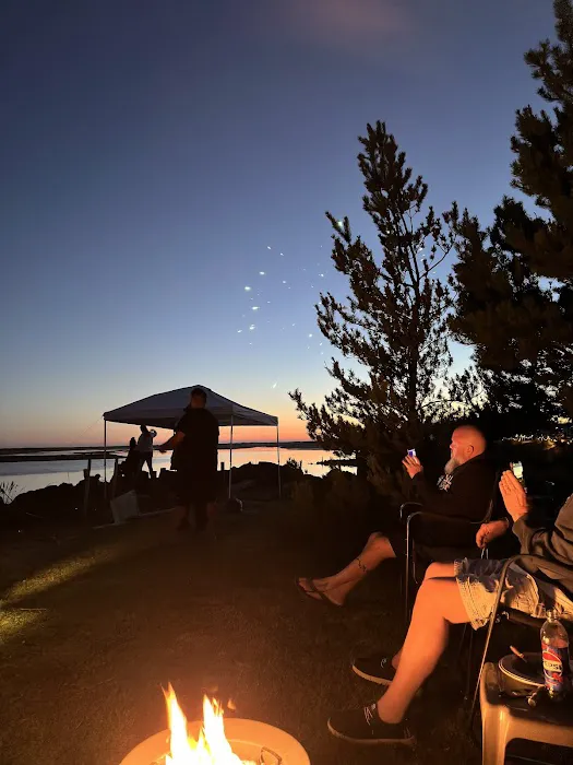 Bayshore RV Park & Guest Suites Picture 4