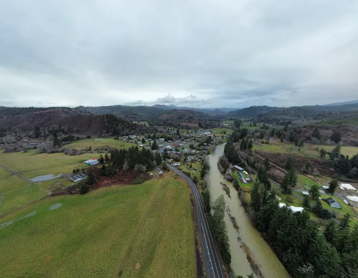 Nestucca River Village Picture 2