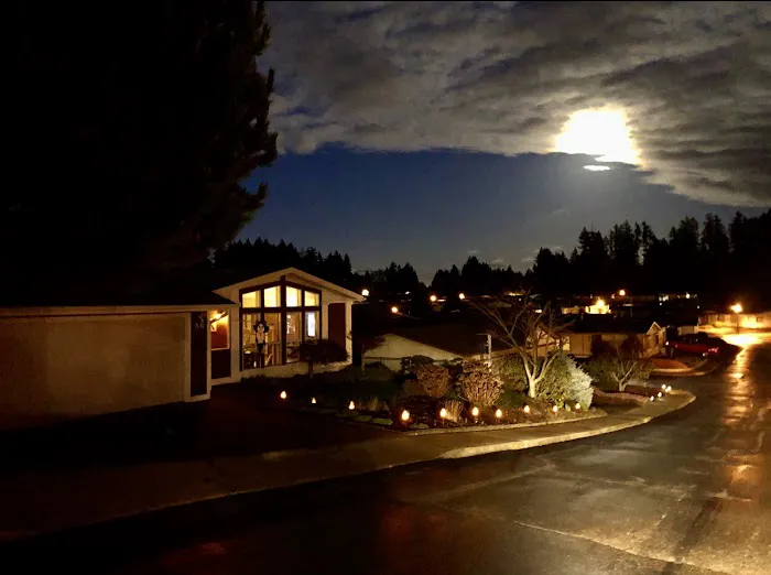 Thunderbird Village Picture 6