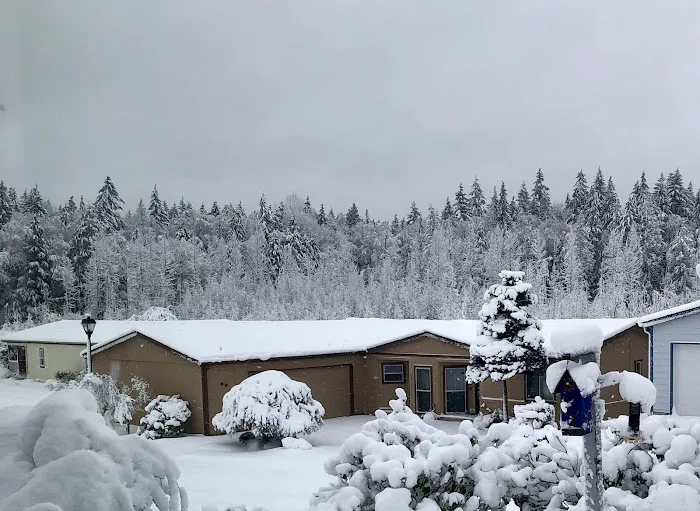 Thunderbird Village Picture 7