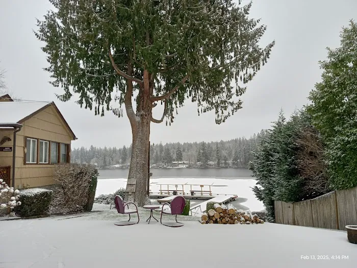 Tanwax Lake Resort Picture 4