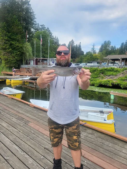 Tanwax Lake Resort Picture 5